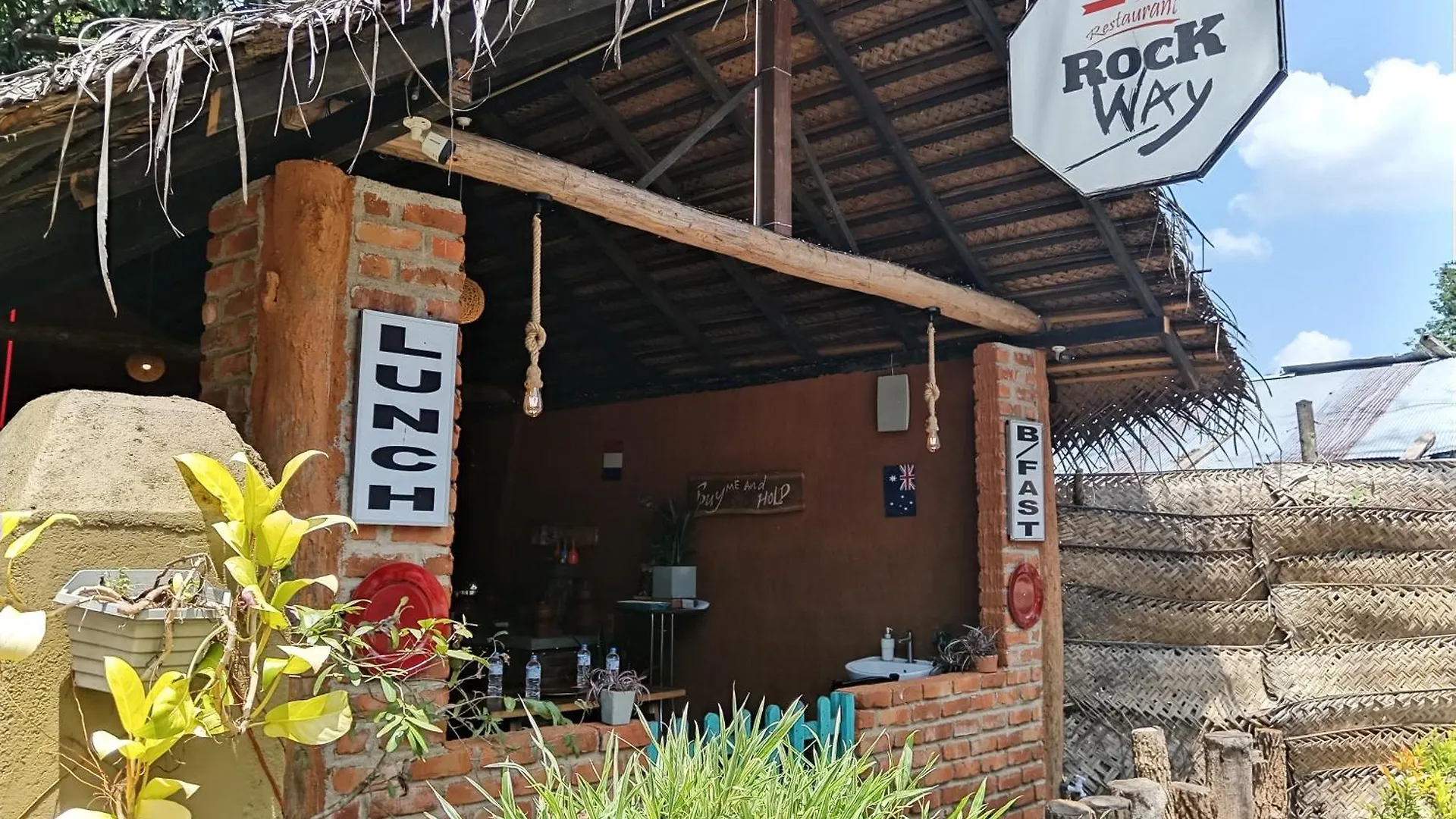 Sanora Hostel & Ayurveda Ashram Inamaluwa