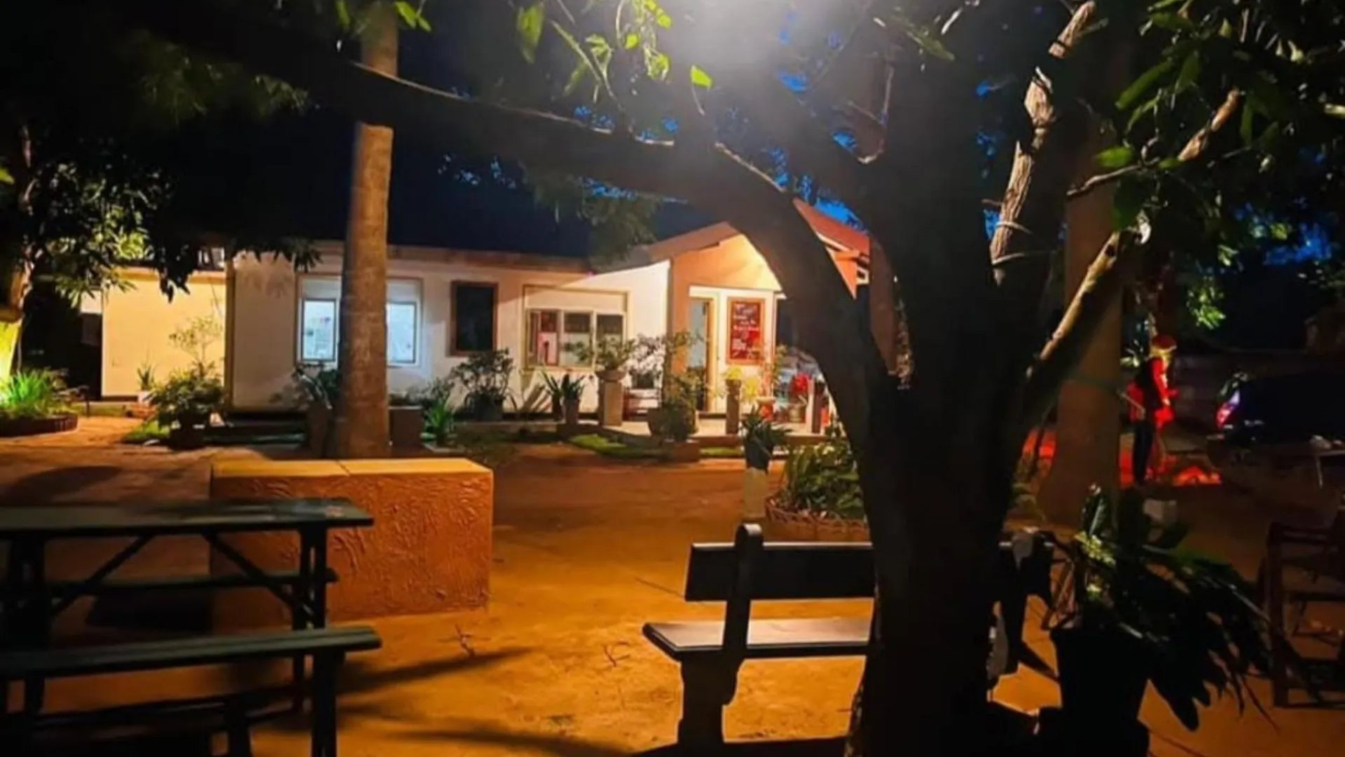 Sanora Hostel & Ayurveda Ashram Inamaluwa Sri Lanka